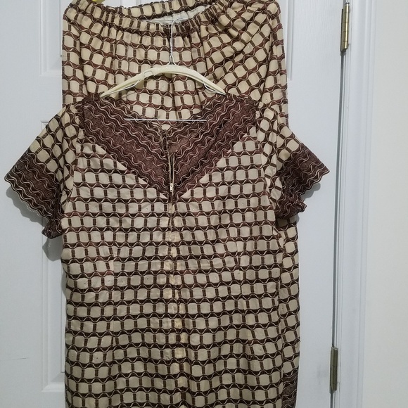 Nigeria Two Piece Set - Picture 4 of 5